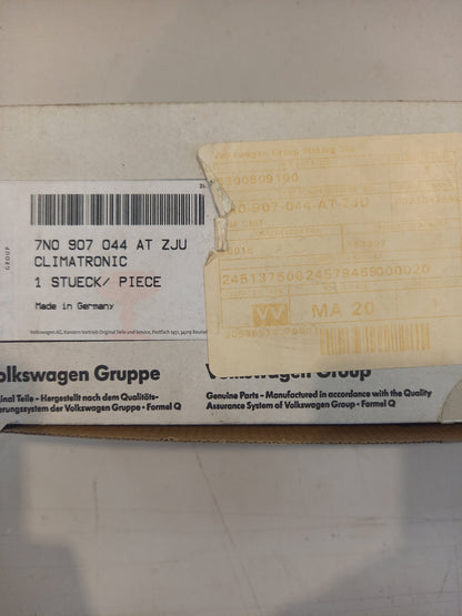 Genuine SEAT Disp.Unit | 7N0907044ATZJU