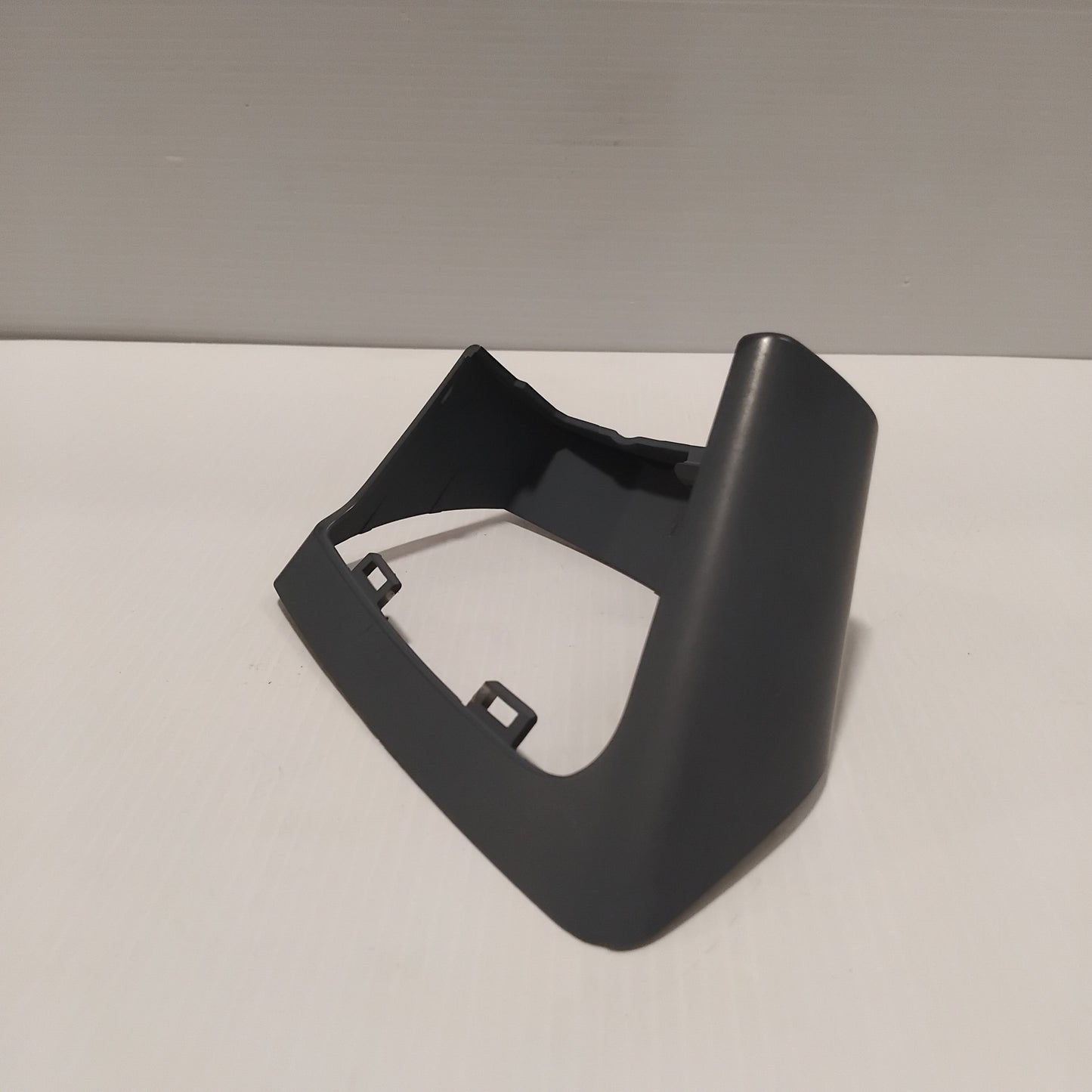 Genuine Peugeot Base Cover | 8152G6