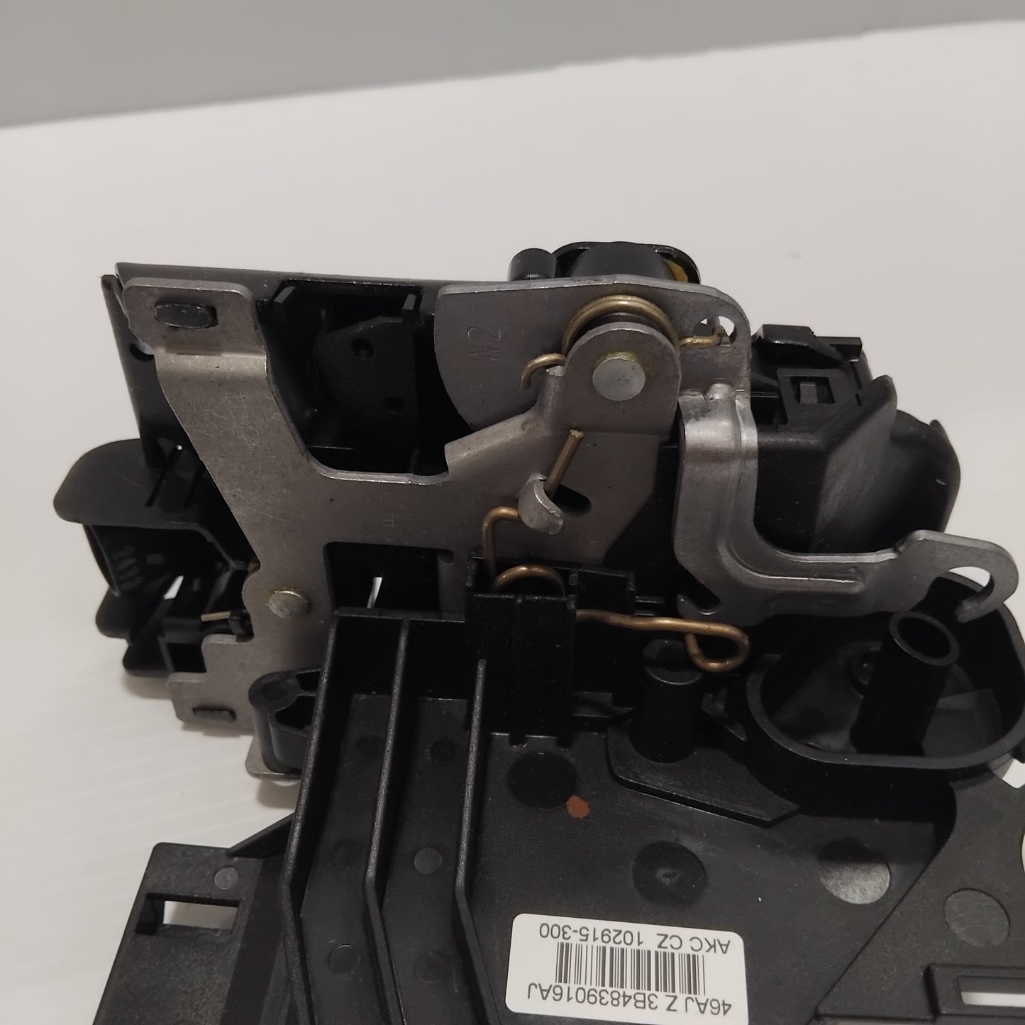 Genuine SEAT Latch | 3B4839016AJ