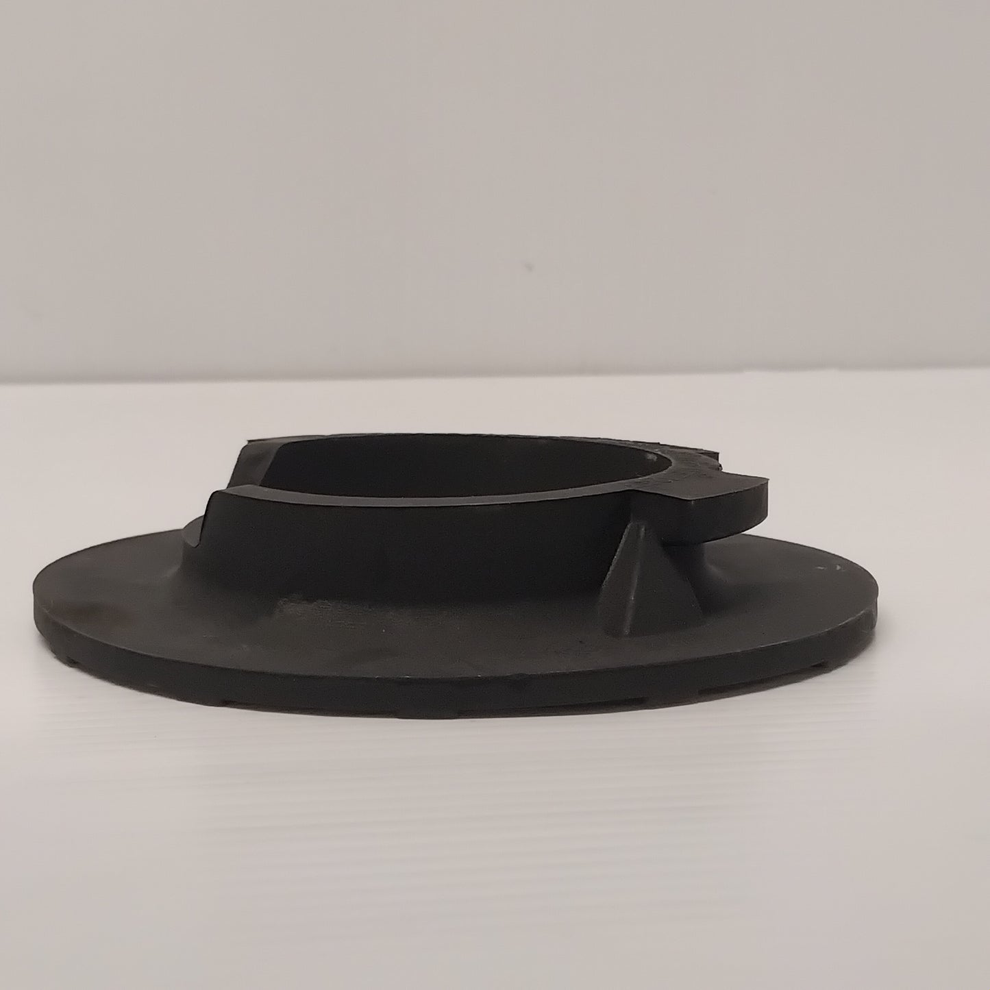 Genuine Rear Suspension Spring Lower Pad - Kia Rio / Venga | 553321J000