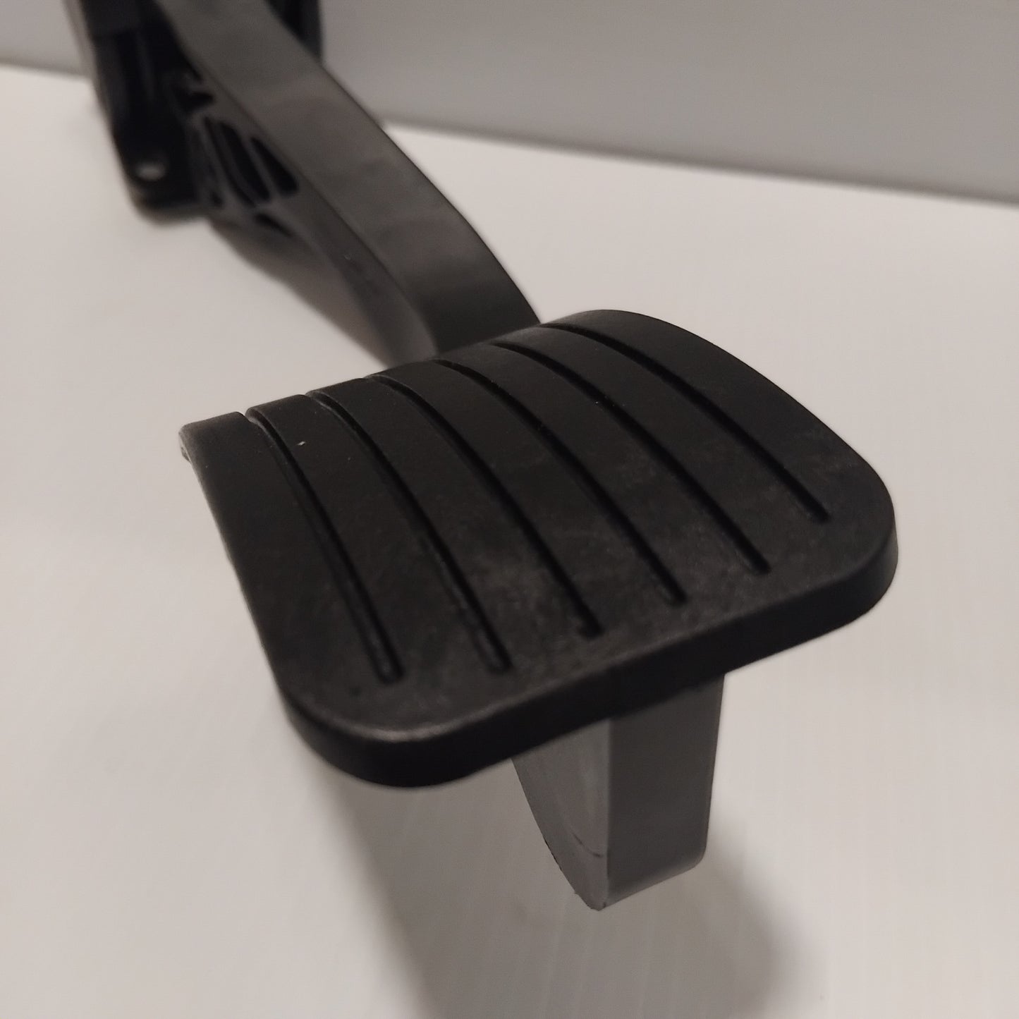 Genuine Peugeot Accelerat Pedal | 1601CZ