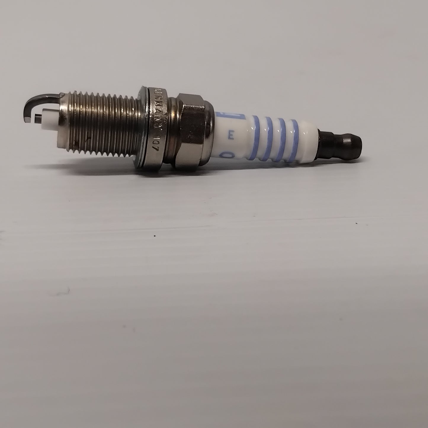 Genuine Vauxhall Spark Plug | 93180485