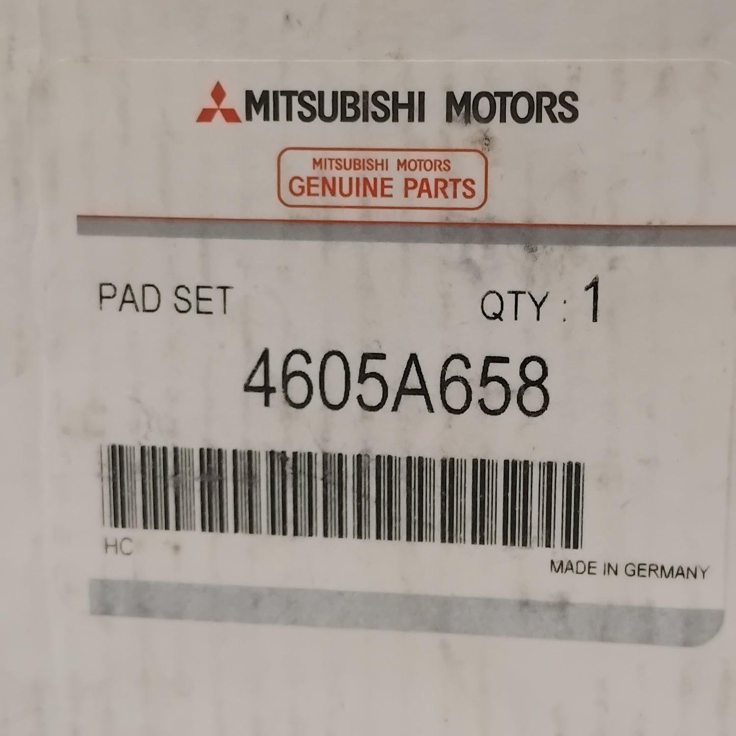 Genuine Mitsubishi Pad Set,Fr Brake | 4605A658