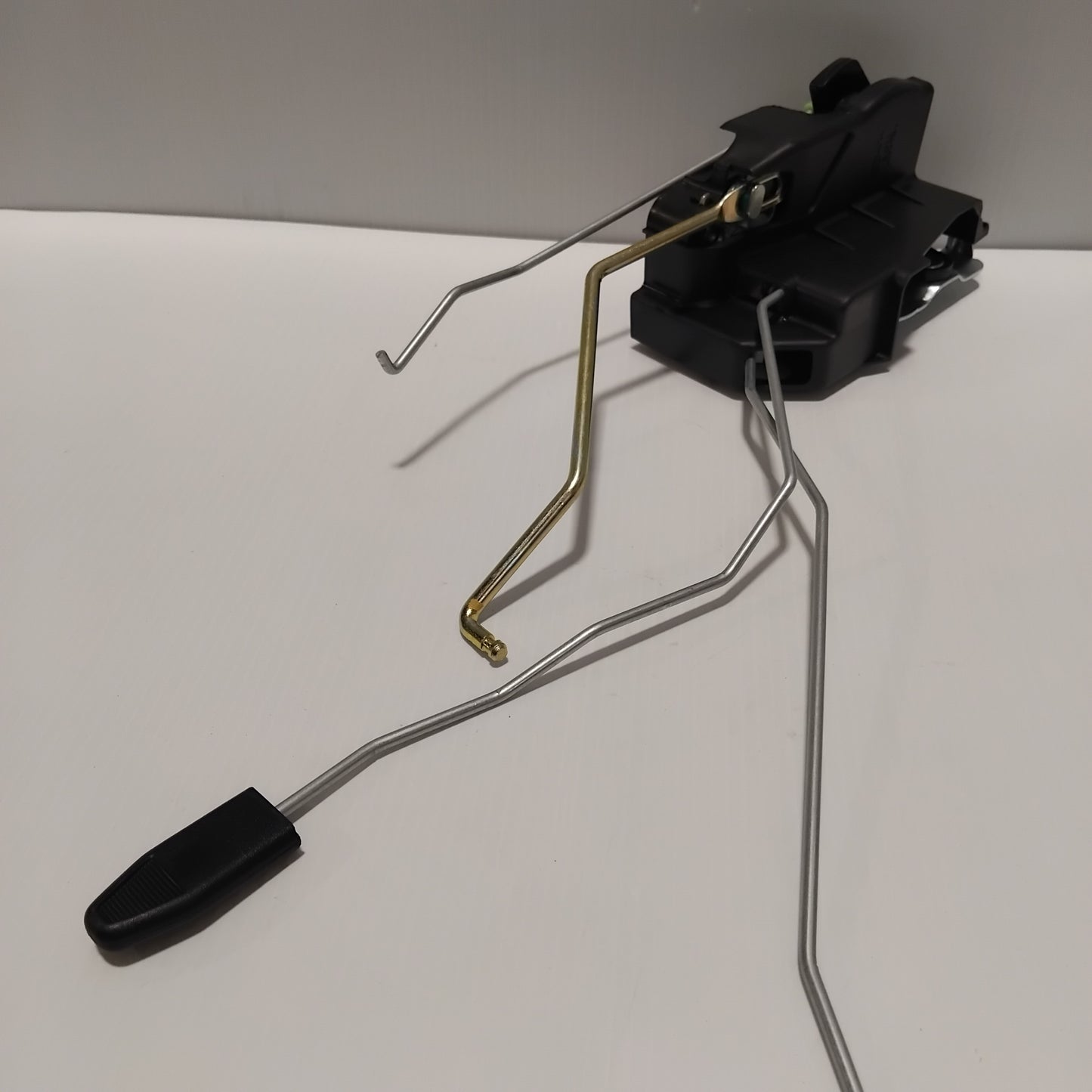 Genuine Kia Latch Assy | 8131007000EQ