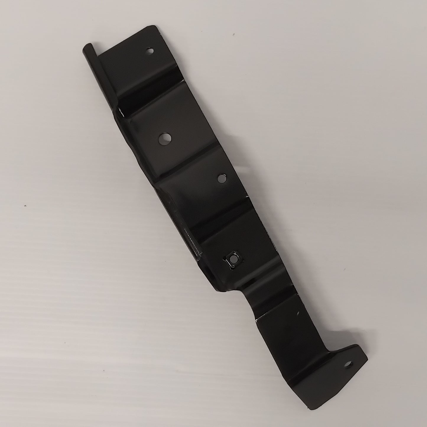 Genuine Hyundai Bracket-Rr Bumper Si | 86686H1020