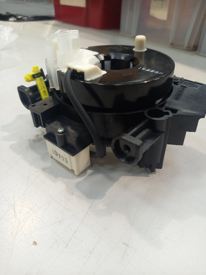 Genuine Nissan Body-Combi Sw | B5567CY70D