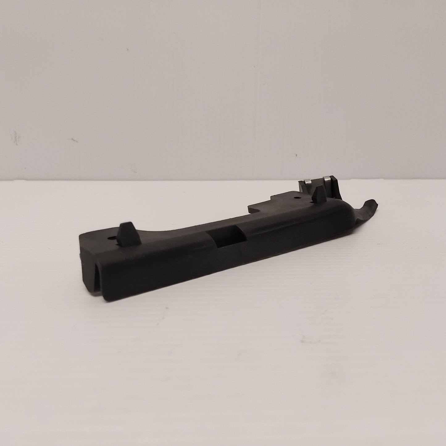 Genuine Front Bumper Left Wing Guide Rail - Vauxhall Astra G | 90559499