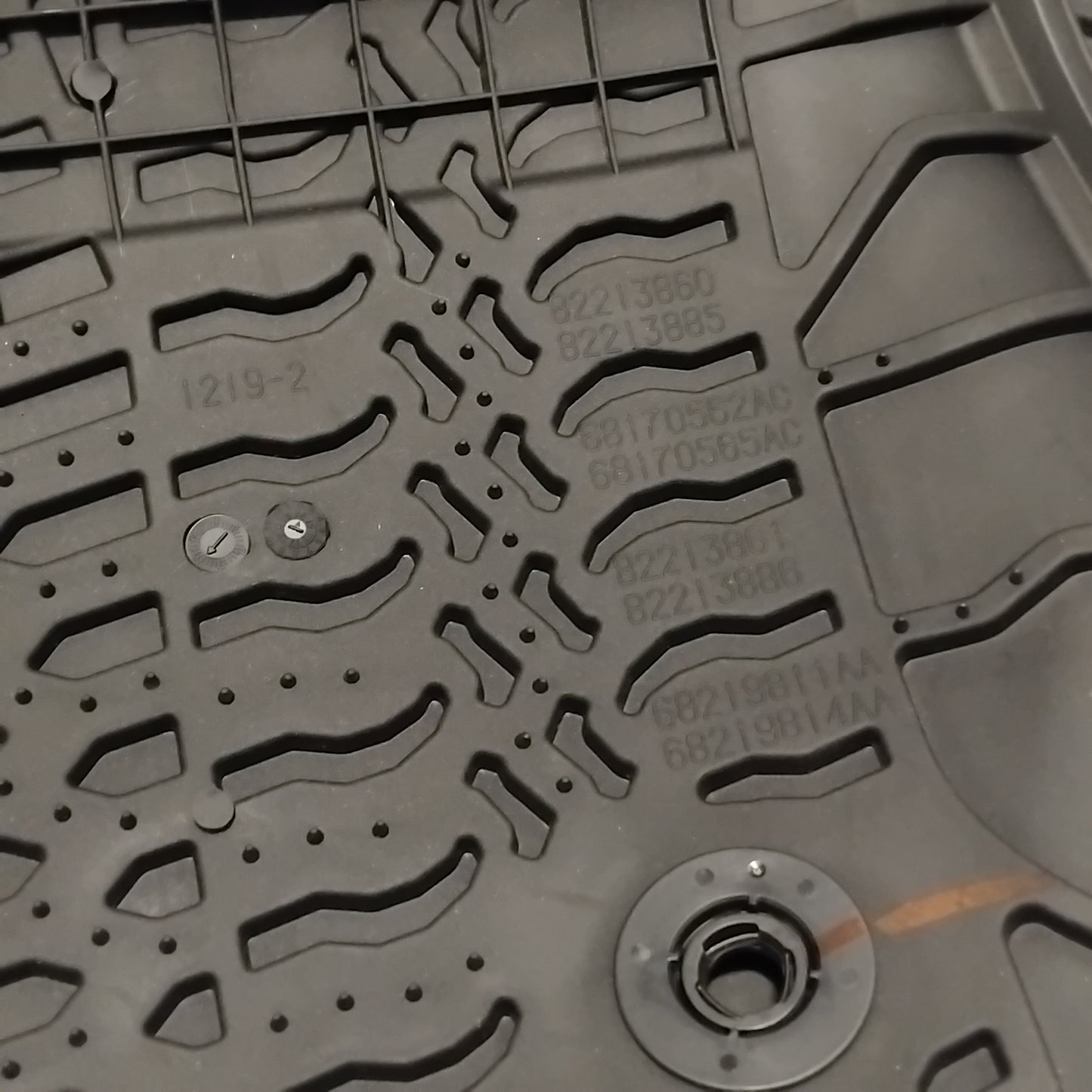 Genuine Jeep Mat | K82213861