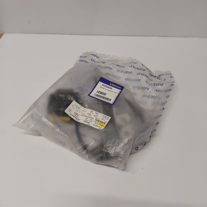Genuine Volvo Fuse Box | 32204026