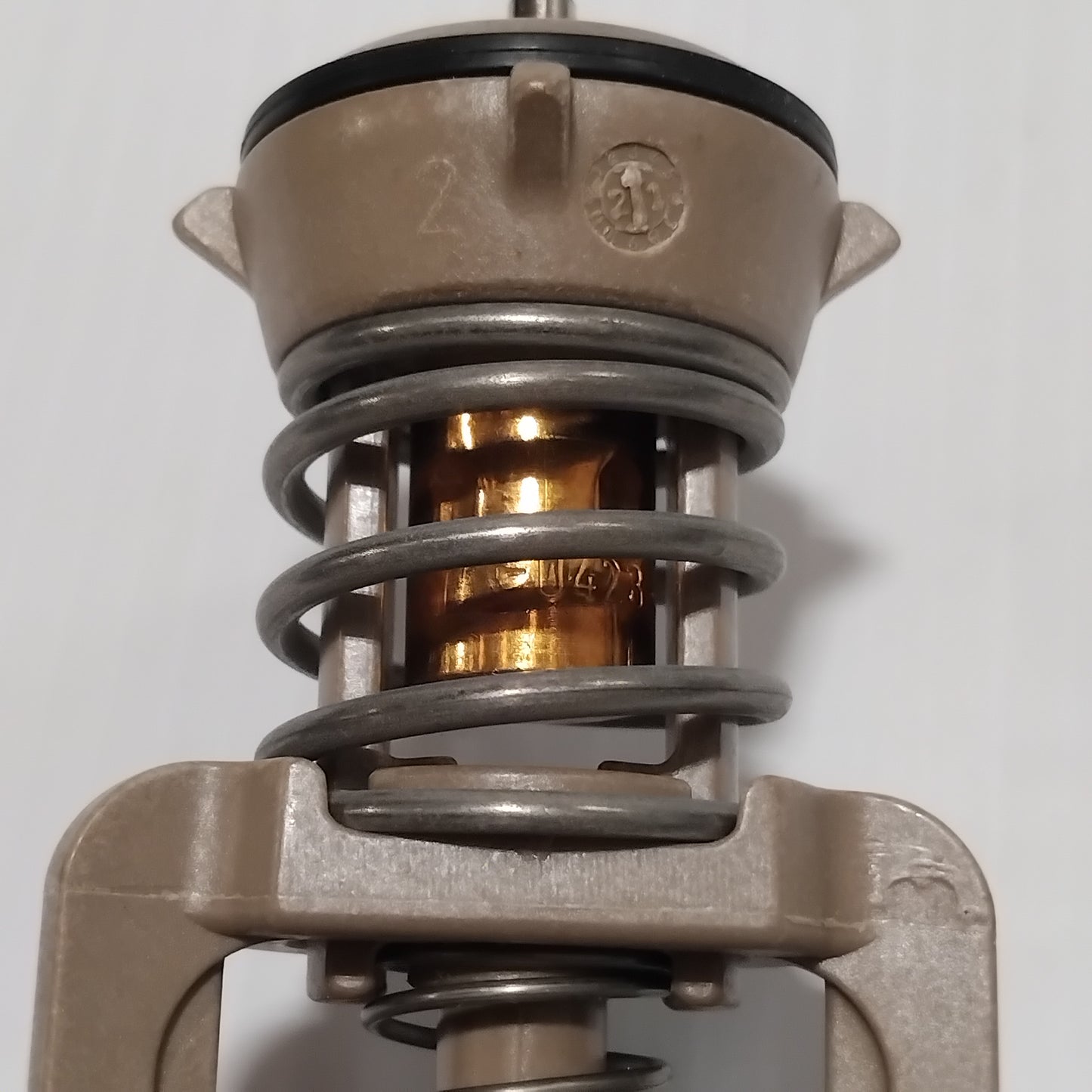 Genuine SEAT Thermostat | 04L121113C