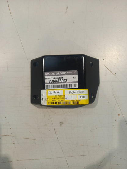 Genuine Nissan Bracket | 85044F3902