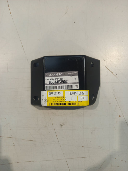 Genuine Nissan Bracket | 85044F3902
