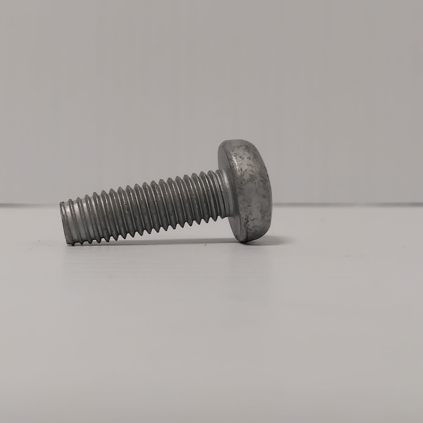 Genuine M8x25 Screw - Ford Focus 2018- | 2194105