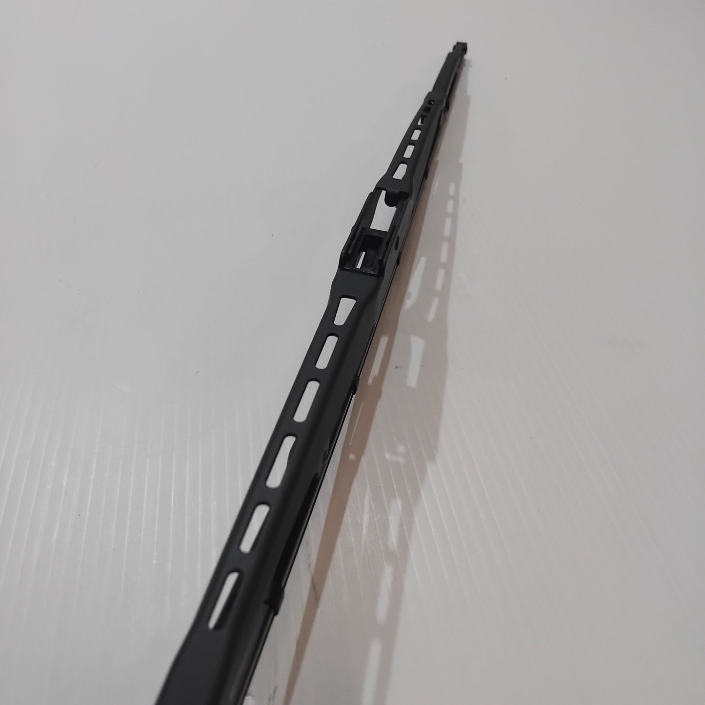 Genuine Toyota Wiperblade W/O Spoil | 85212-YZZBD