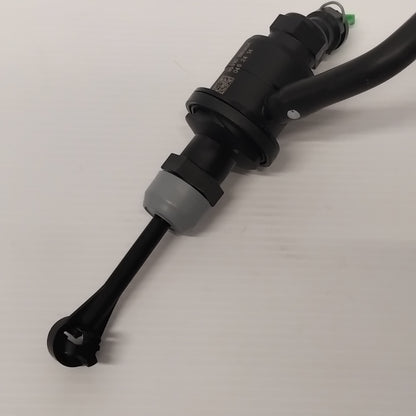 Genuine Clutch Master Cylinder - Nissan Qashqai 2006-2013 | 30610BB30A