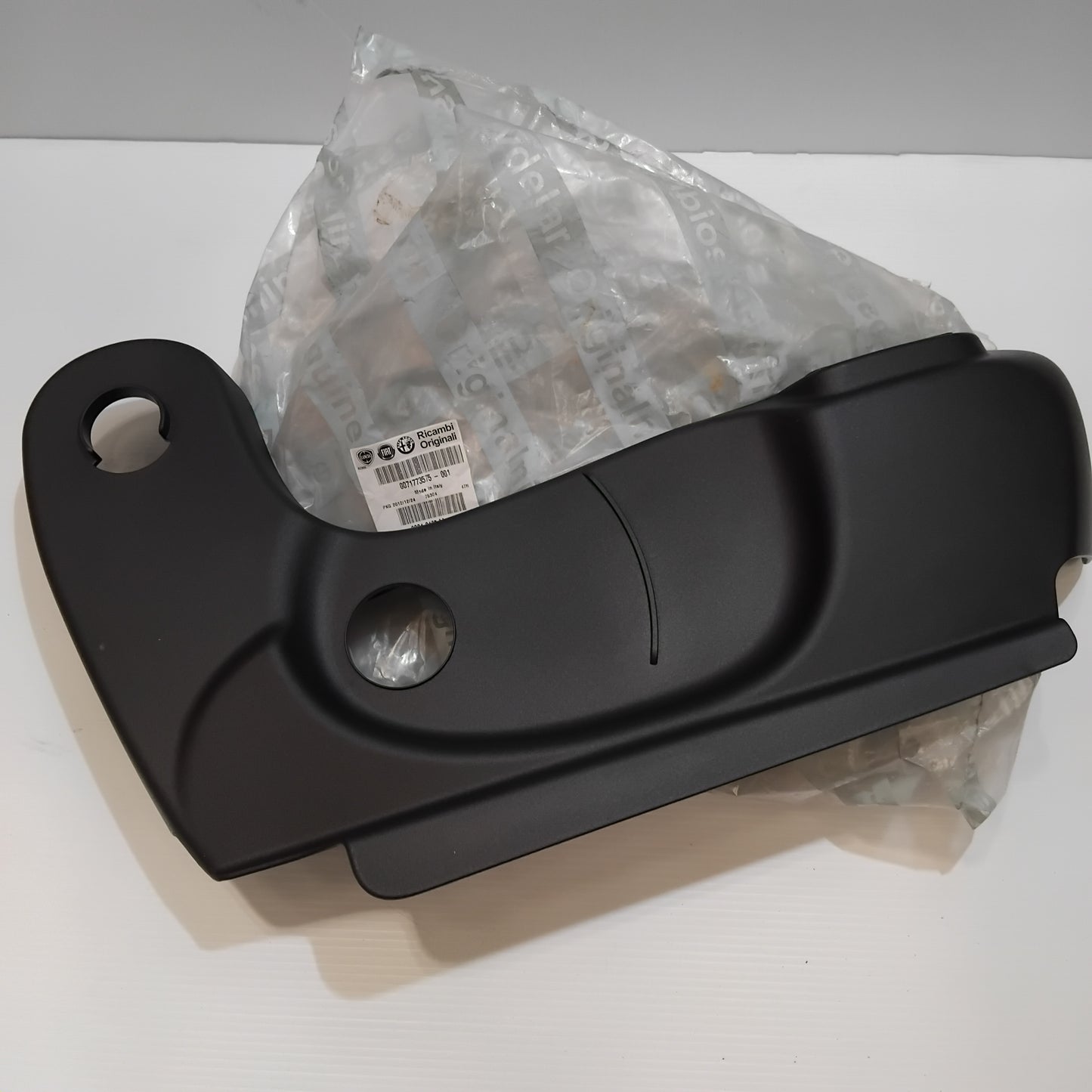 Genuine Fiat Covering | 71773575