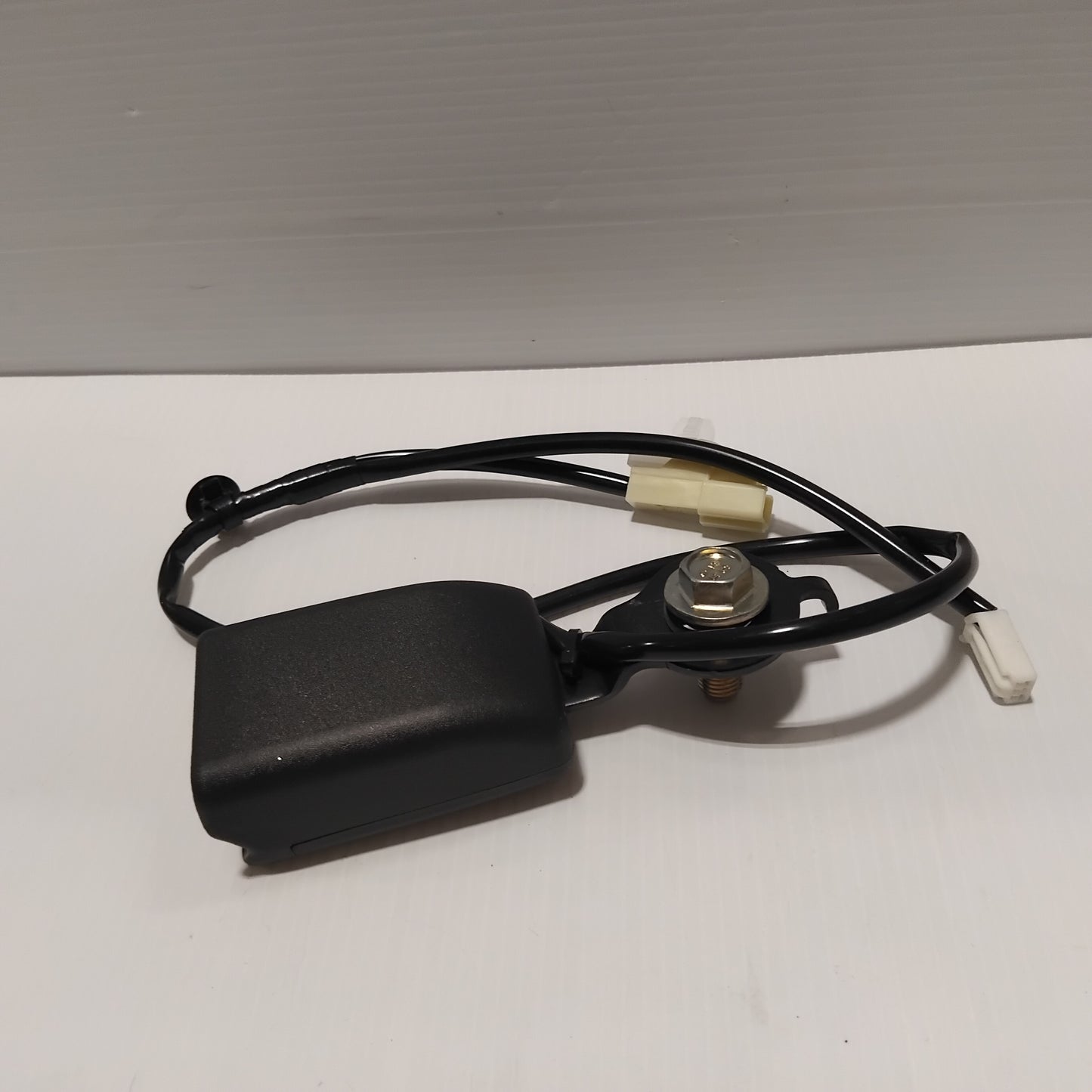 Genuine Mitsubishi Seat Belt,Fr Seat,Inr Rh | 7000F625XA