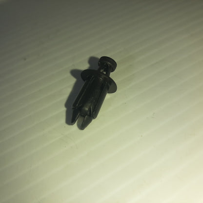 Genuine Ford Fastener | 6738091