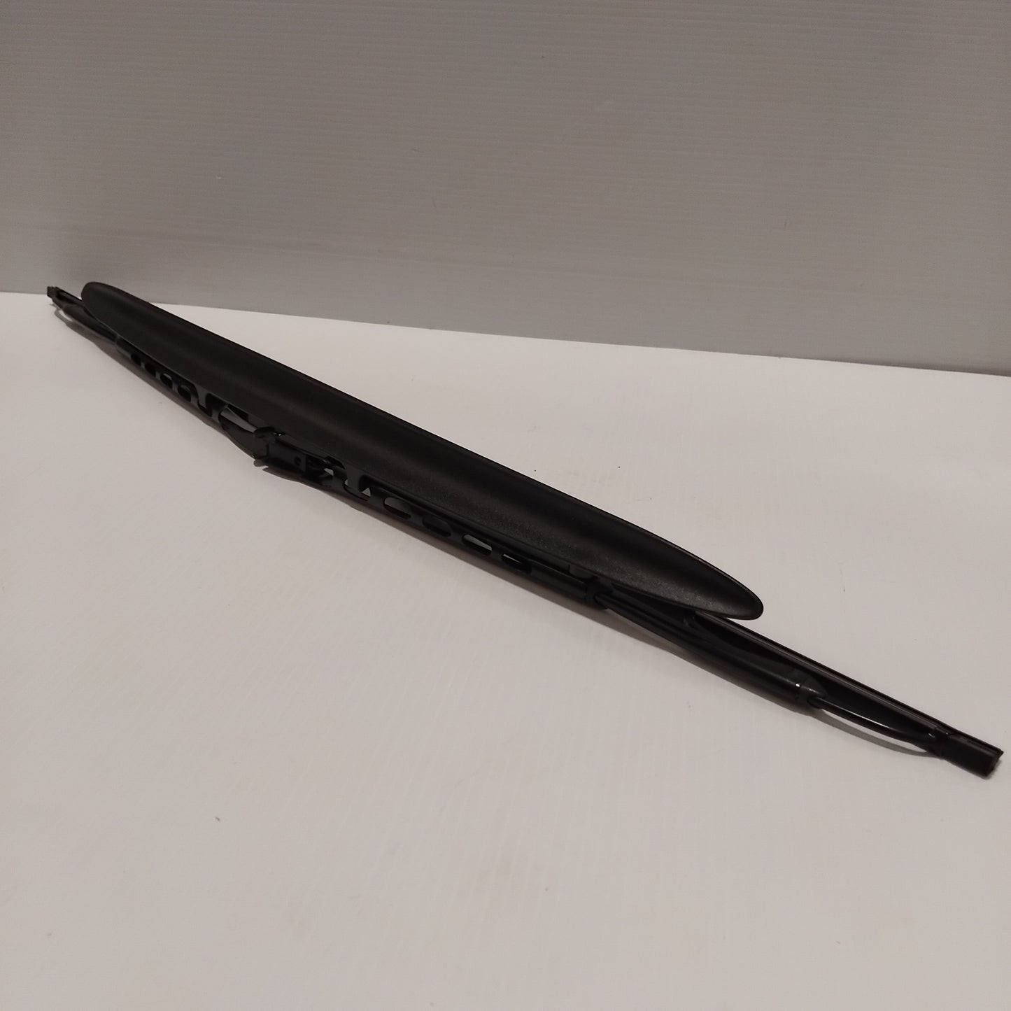 Front Wiper Blades Renault Trafic MK2 | 7701049052