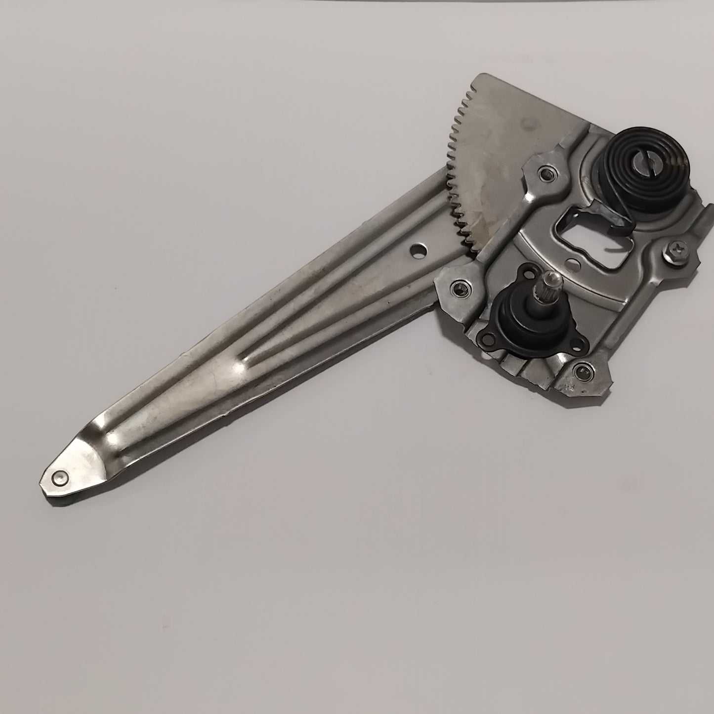 Genuine Suzuki Regulator Assy Window | 83510-62J00-000