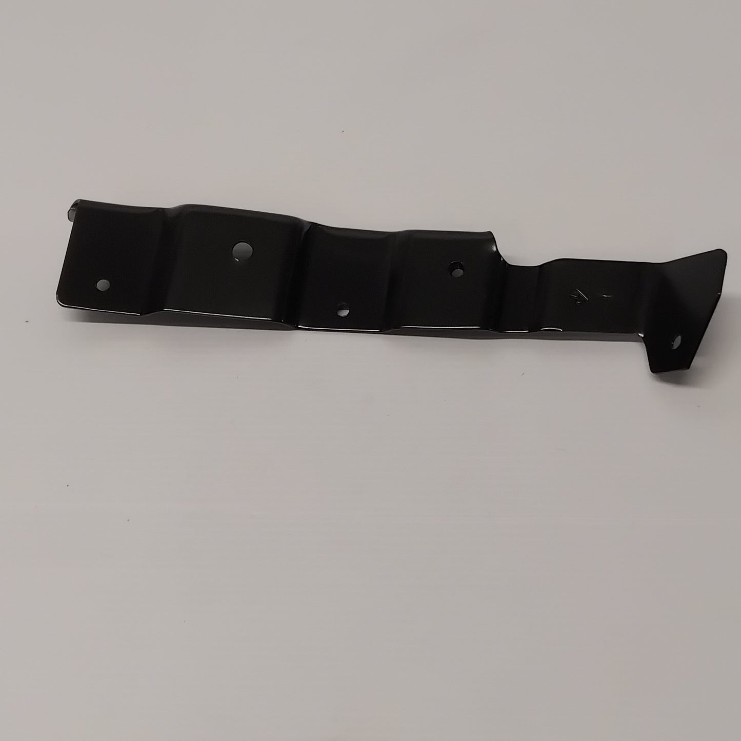 Genuine Hyundai Bracket-Rr Bumper Si | 86686H1020