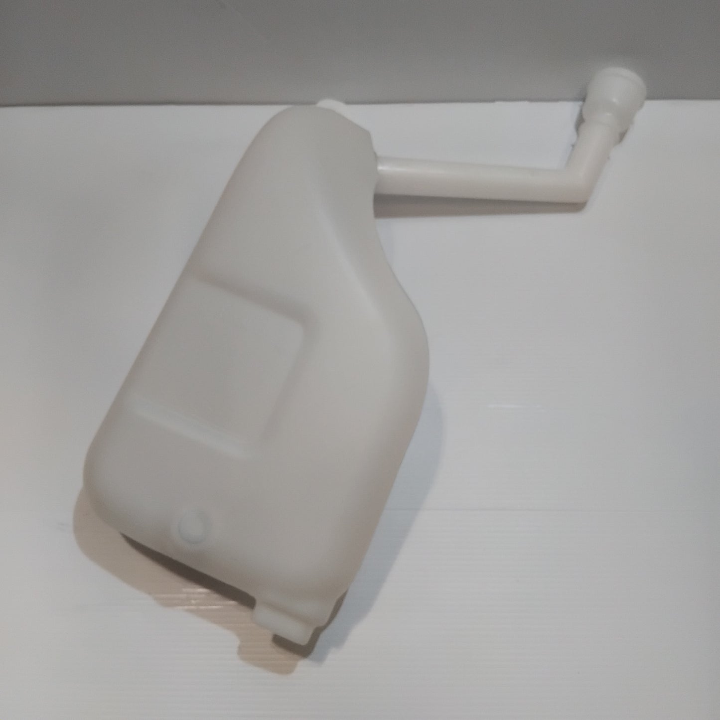 Genuine Renault Reservoir Eqp Lav | 28 91 031 55R