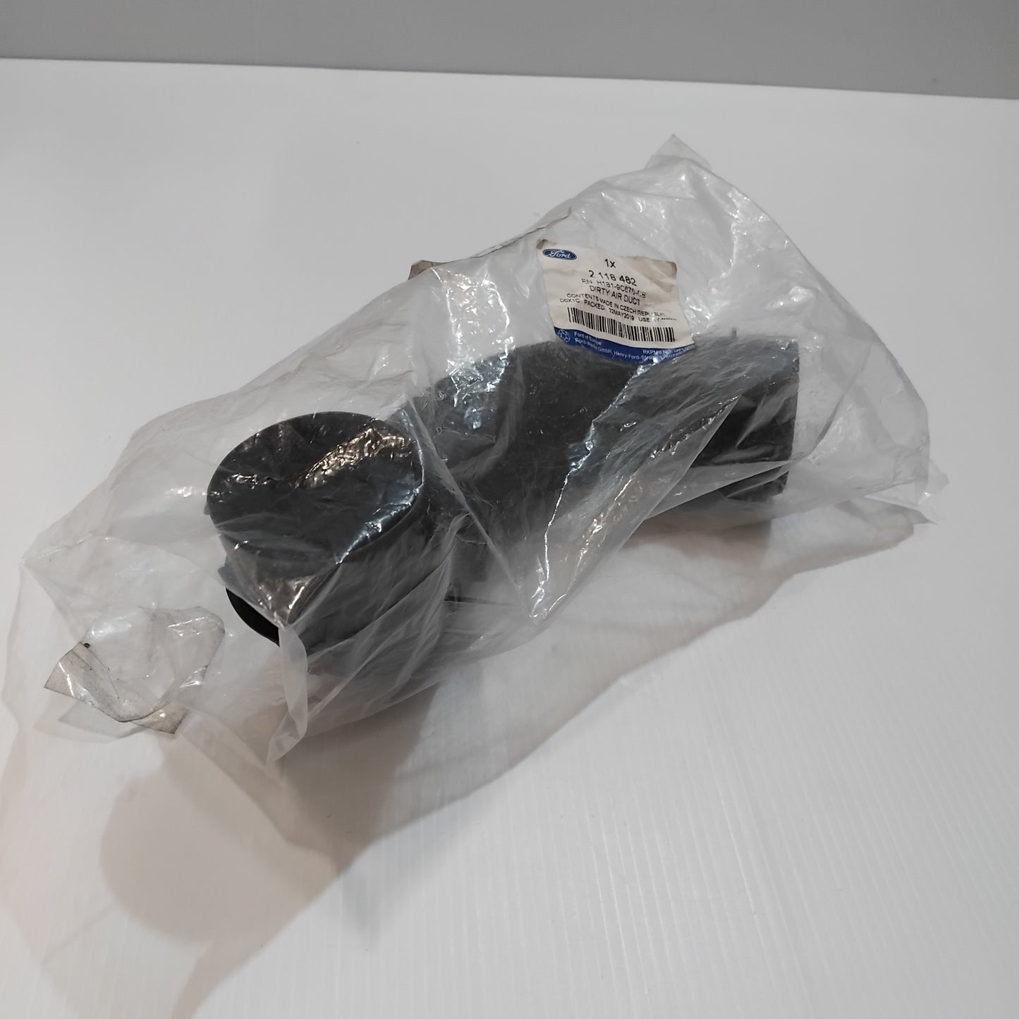 Genuine Ford Tube - Air Cleaner Intake | 2118482