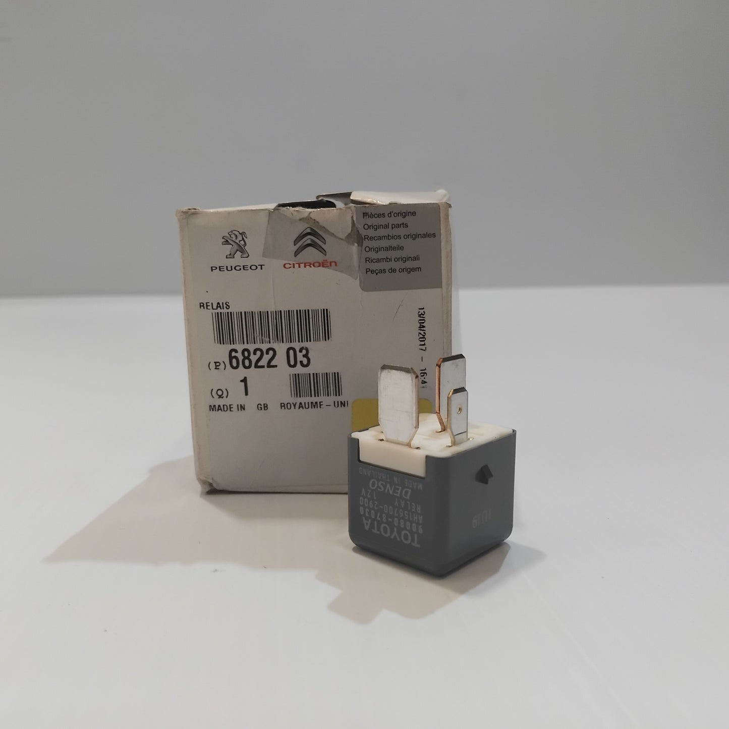 Genuine Peugeot Relay | 682203