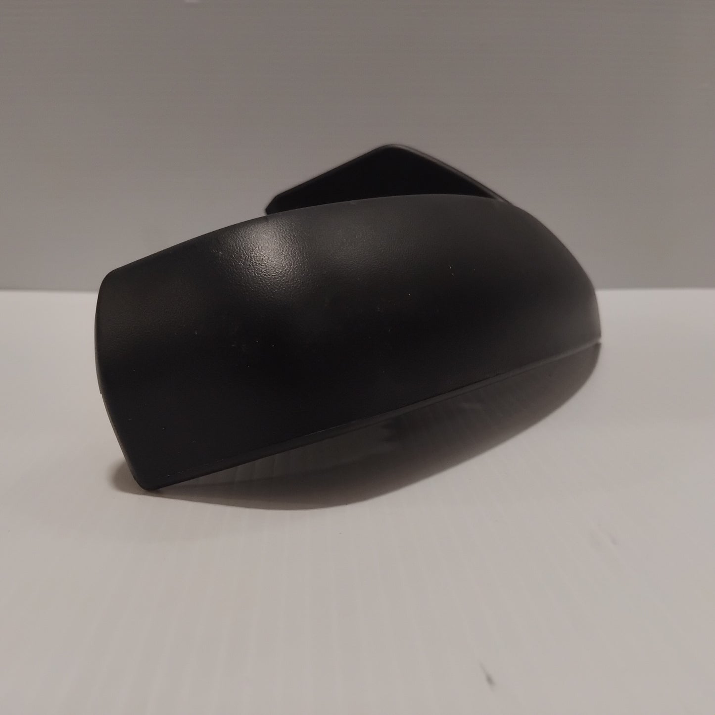 Genuine Mitsubishi Garnish,Side Step | MN117436