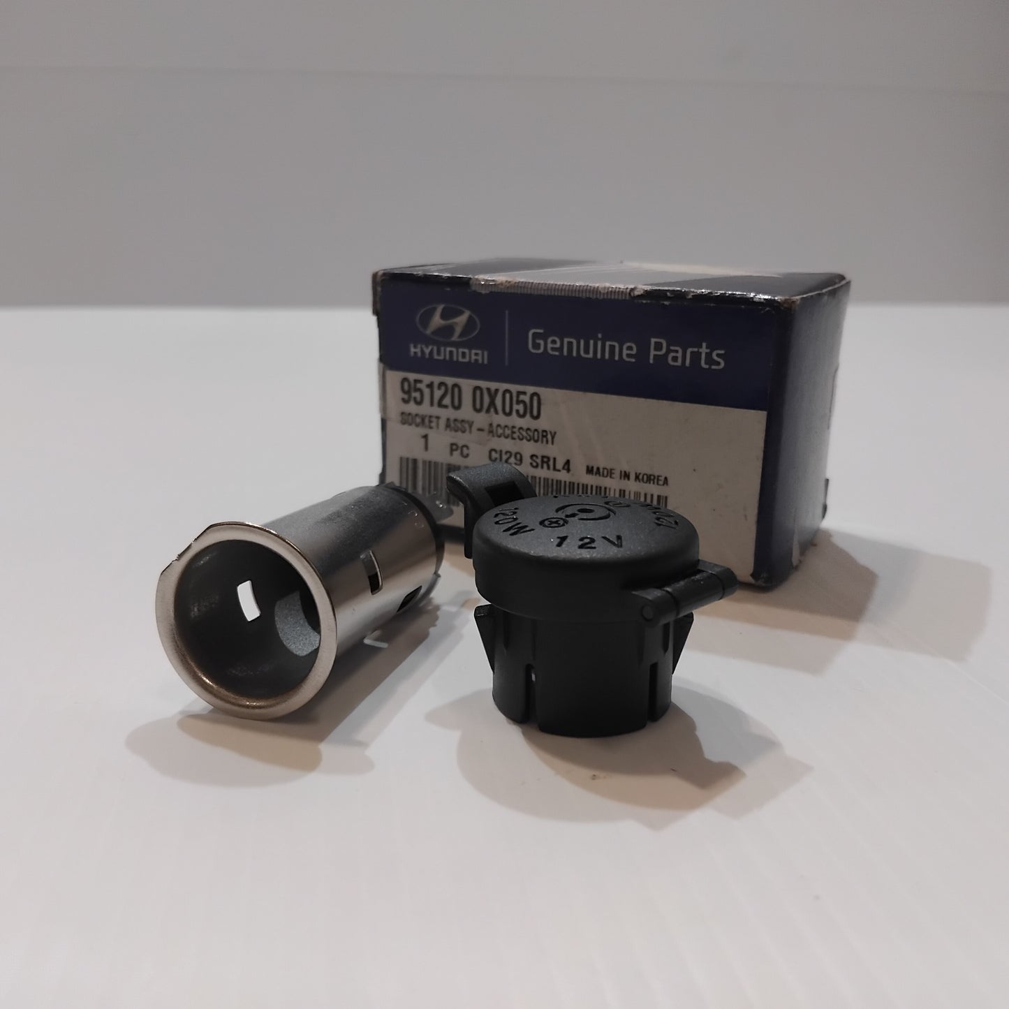 Genuine Hyundai Socket Assy-Accessor | 951200X050