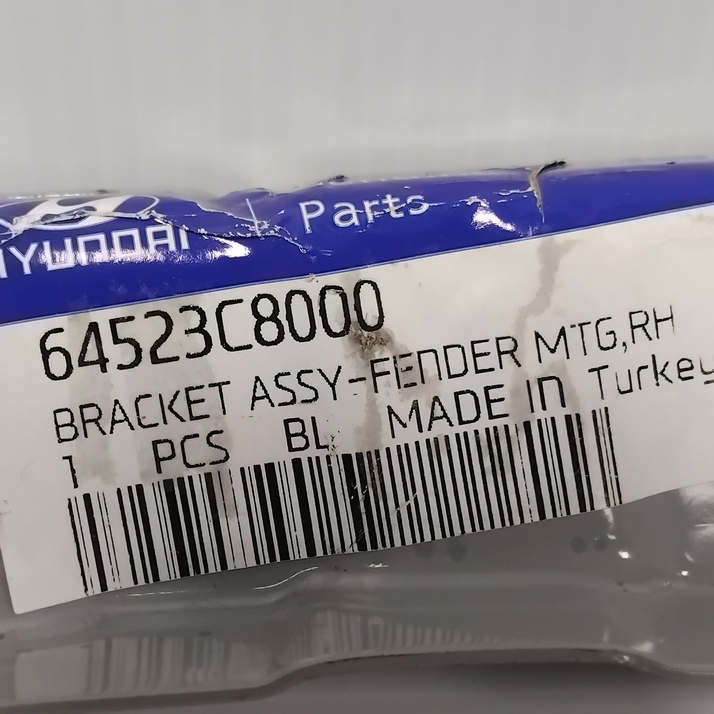Genuine Hyundai Bracket Assy-Fender | 64523C8000