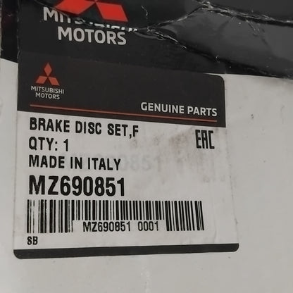 Genuine Mitsubishi Brake Disc Set,Fr | MZ690851
