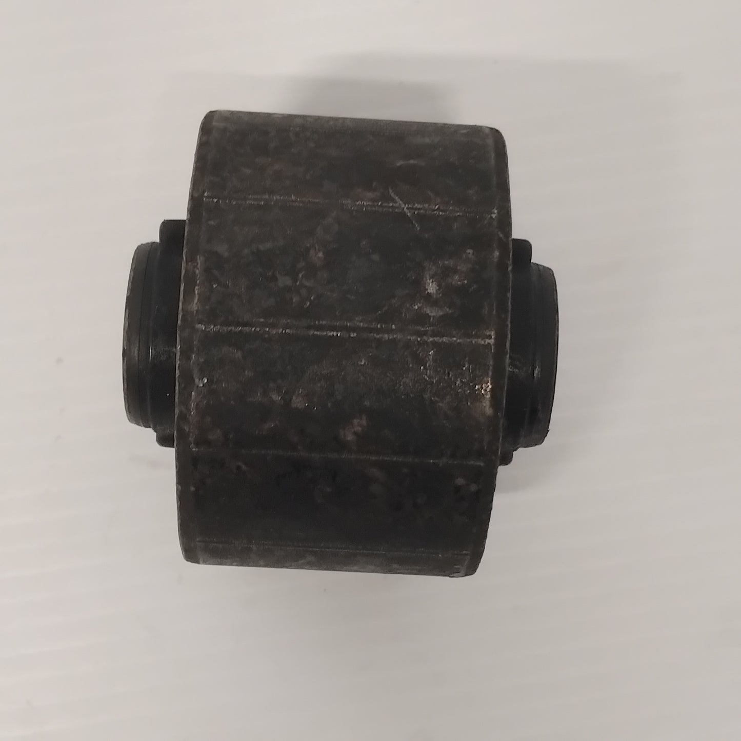 Genuine Rear Suspension Bush - Kia Sportage 2006-2010 | 551162E001
