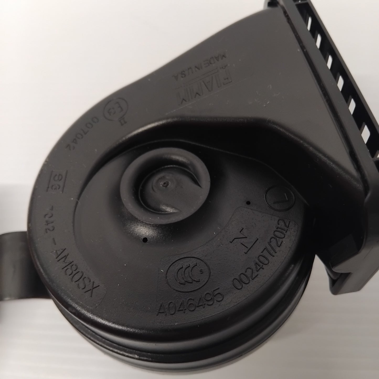 Genuine Low Note Horn - Jeep Grand Cherokee 2015-2017 | K68214401AB