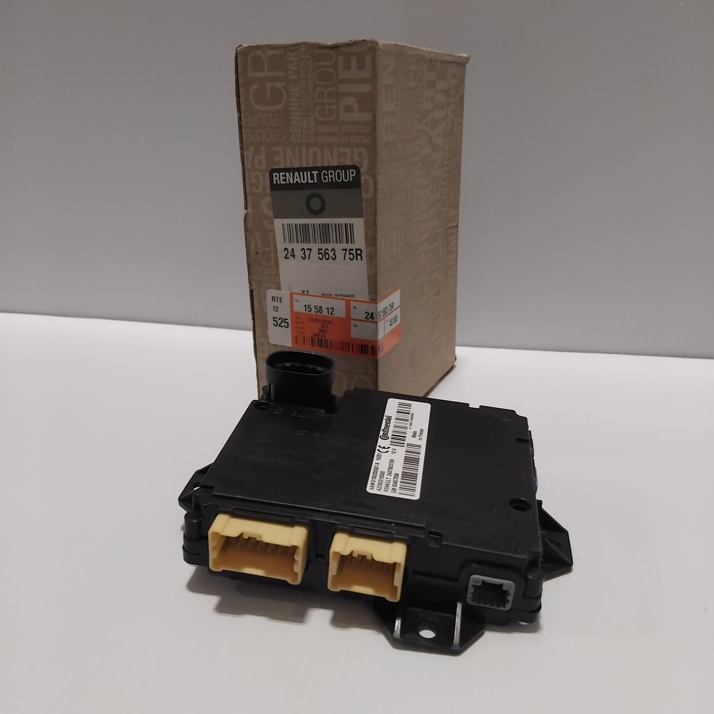 Genuine Renault Boitier Adap Tobe | 24 37 563 75R