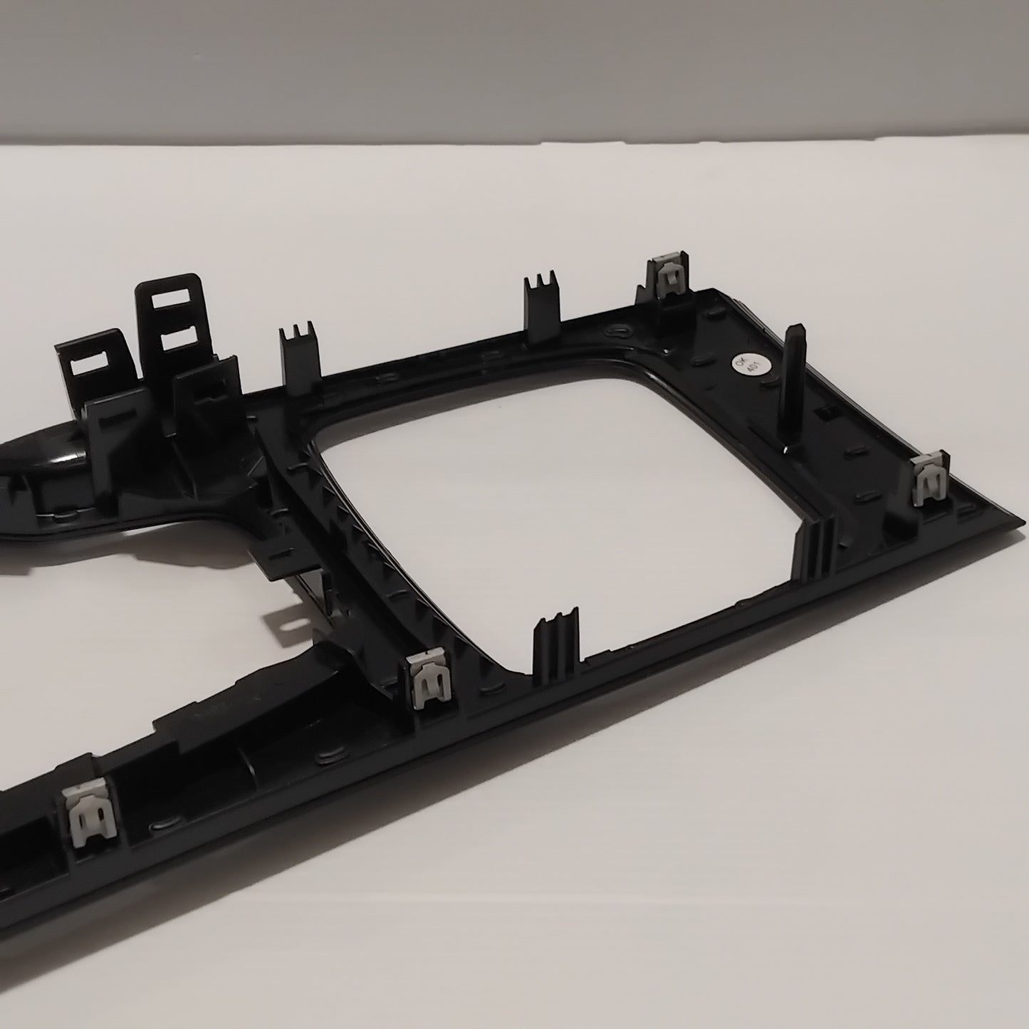 Genuine Vauxhall Console Face | YR003672XU