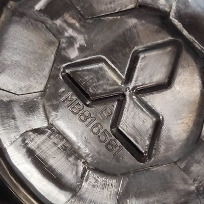 Genuine Mitsubishi Cap,Disc Wheel,Ctr | MR150561