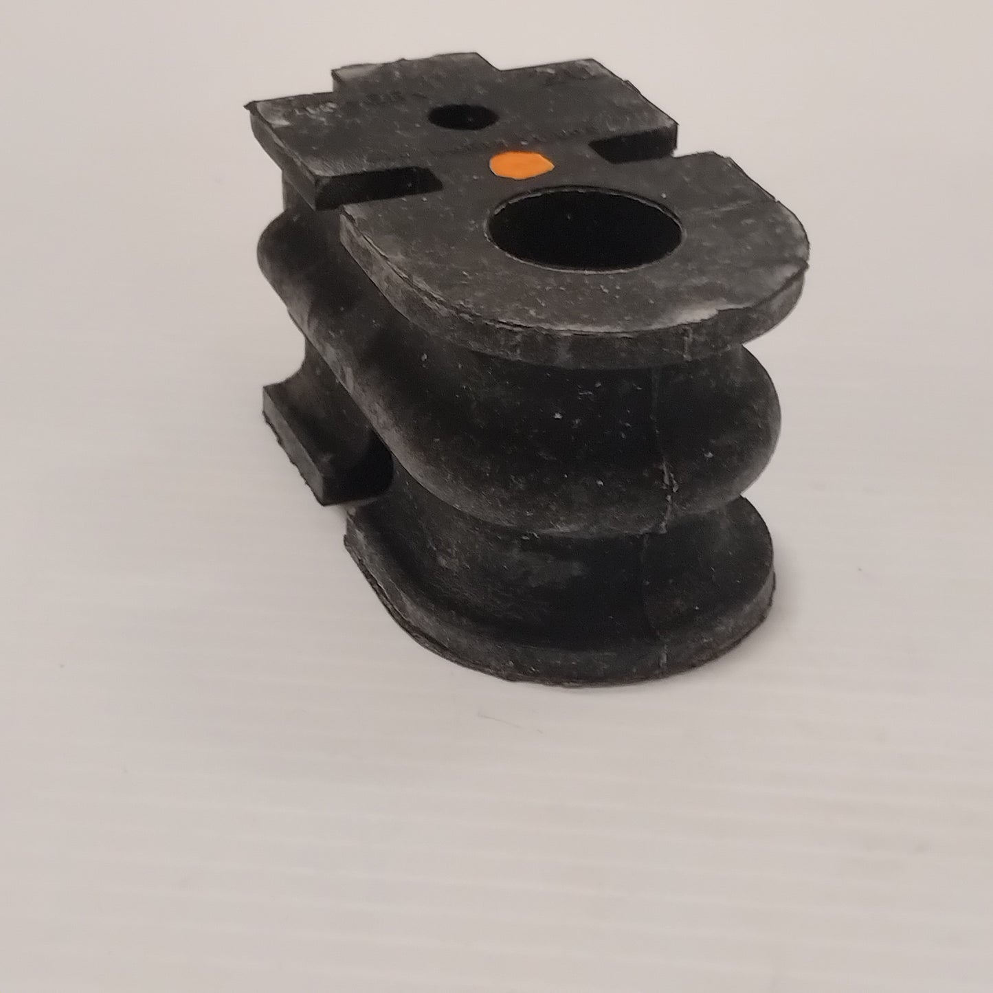 Genuine Nissan Bush-Stabilizer | 546133U800