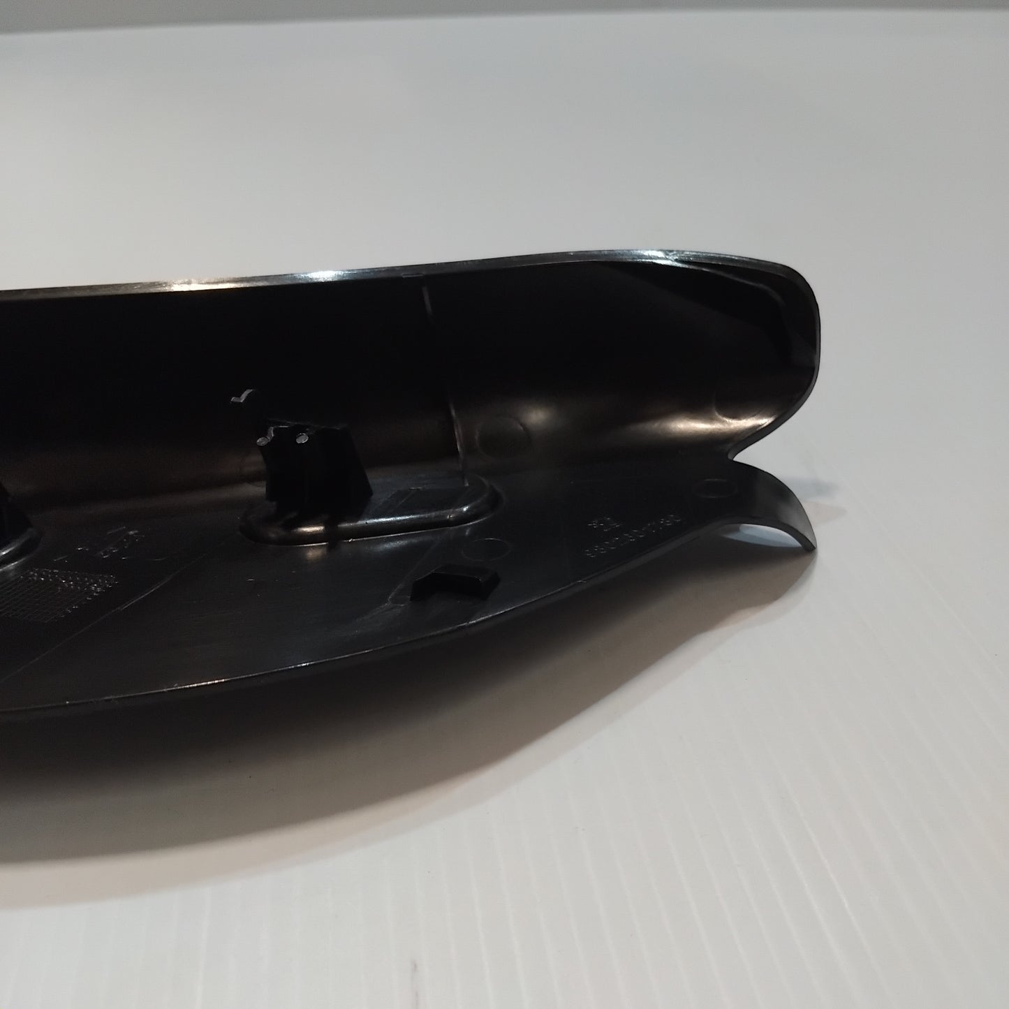 Genuine Right Rear Lamp Finisher - Peugeot 2008 | 9802601780