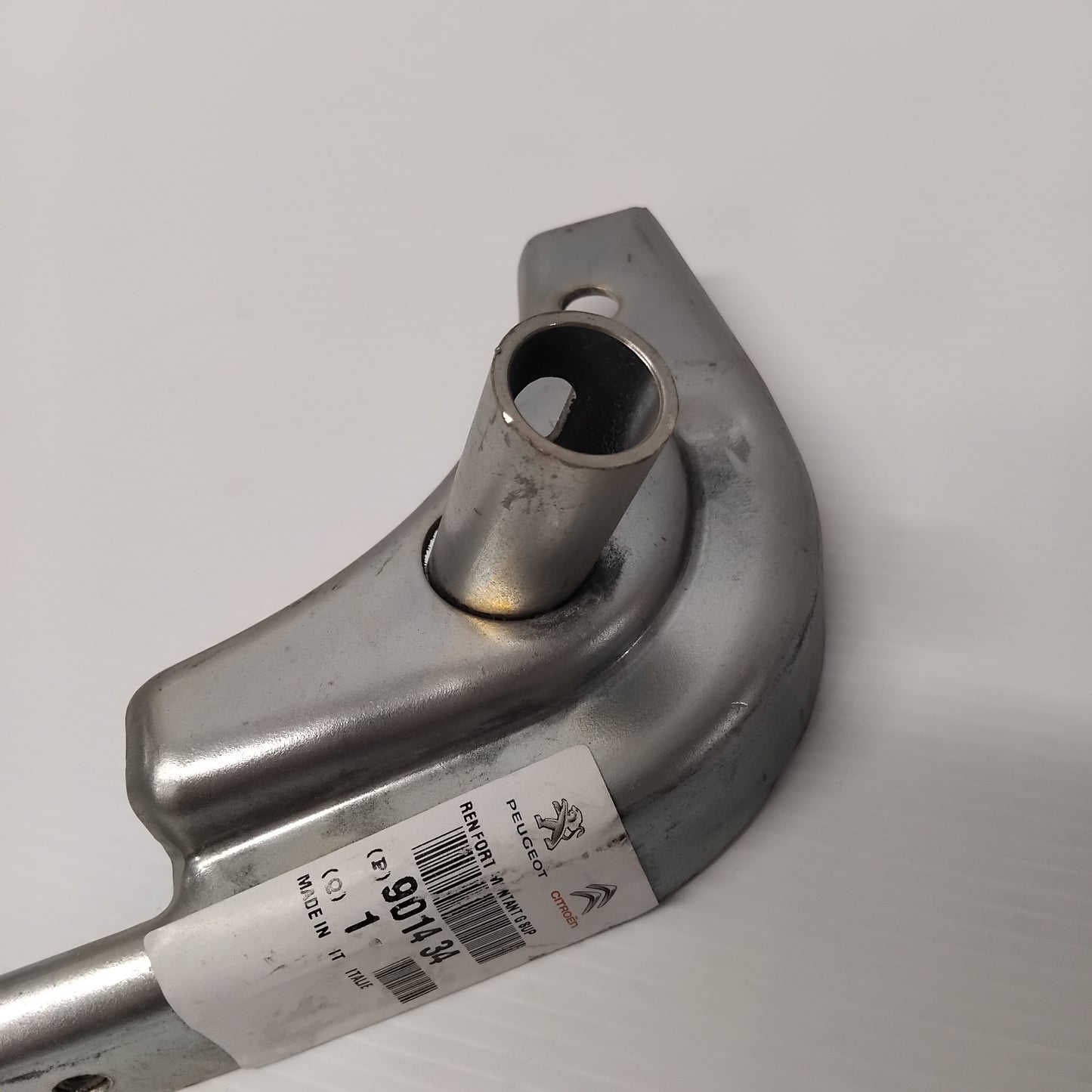 Genuine Left Sliding Door Reinforcement - Peugeot Boxer | 901434