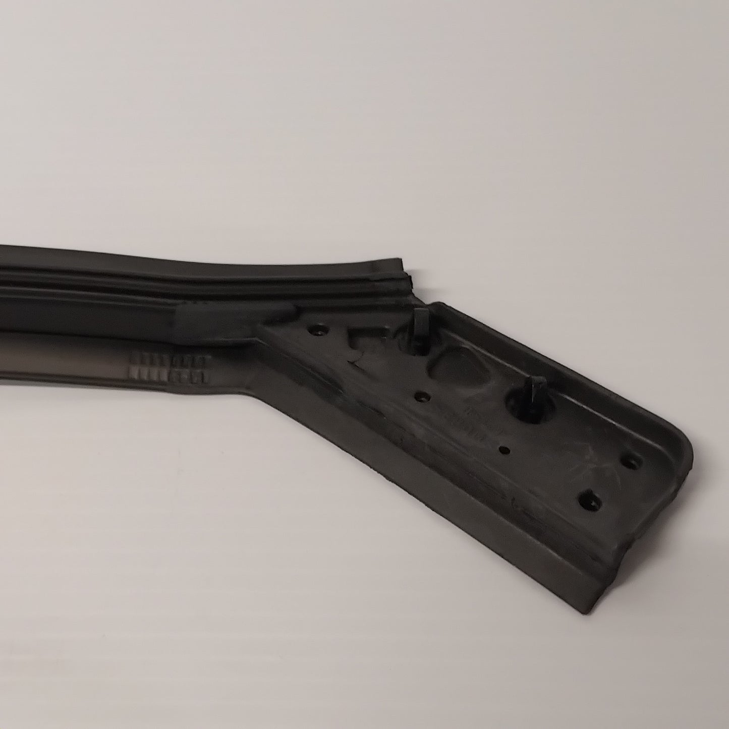 Genuine Hyundai W/Strip Assy-Rr Dr O | 831503Z300