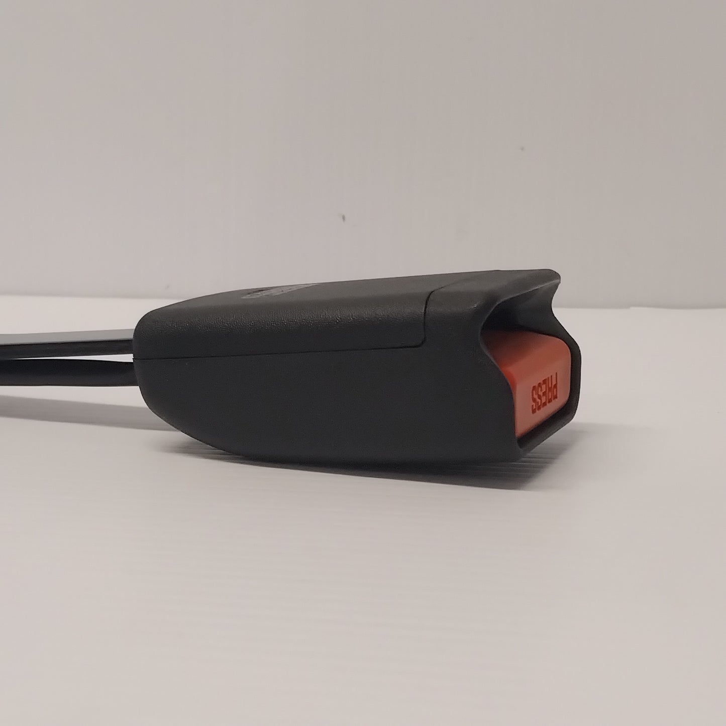 Genuine Front Right Seat Belt Buckle - Nissan Juke 2010-2011 | 868431KA1A