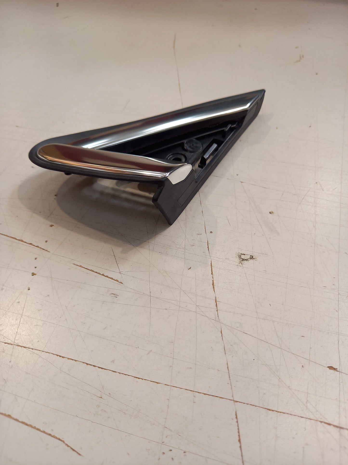 Genuine Peugeot Drip Moulding | 9025JR