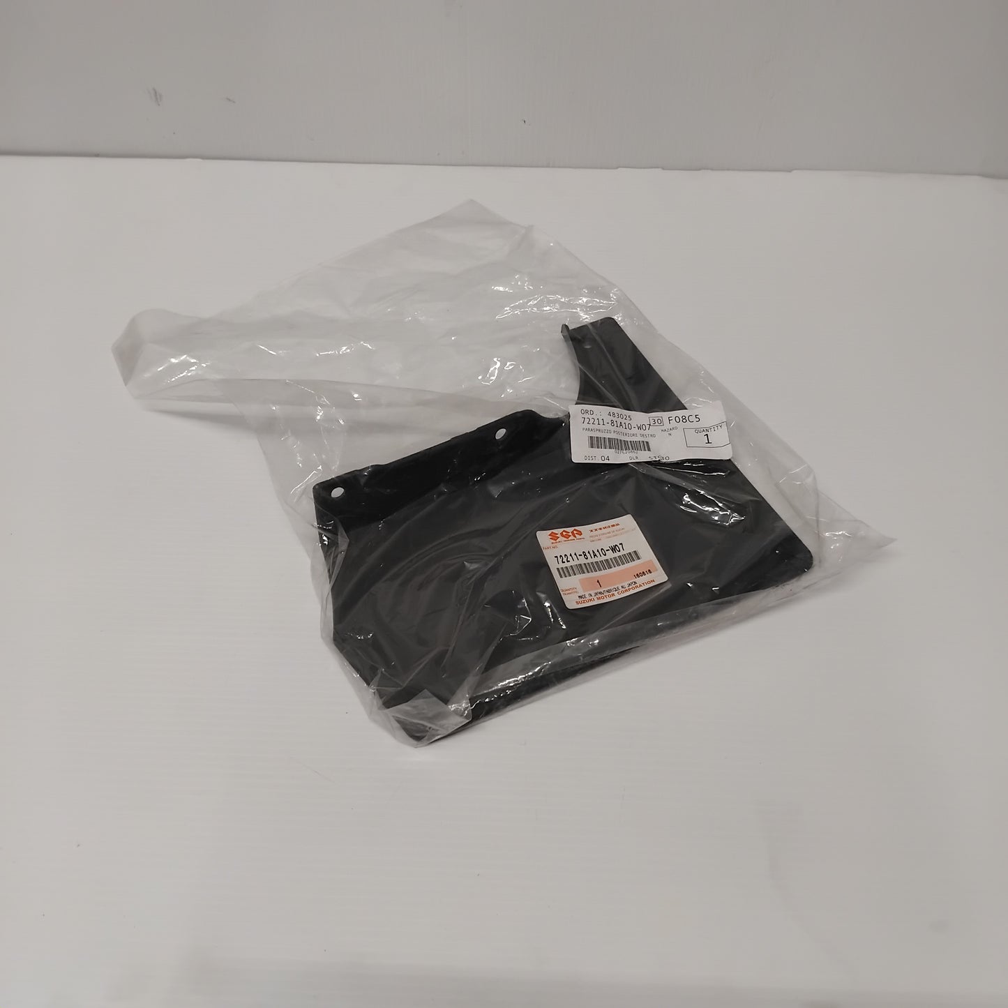 Genuine Suzuki Flap Comp,Mud Sn413 | 72211-81A10-W07