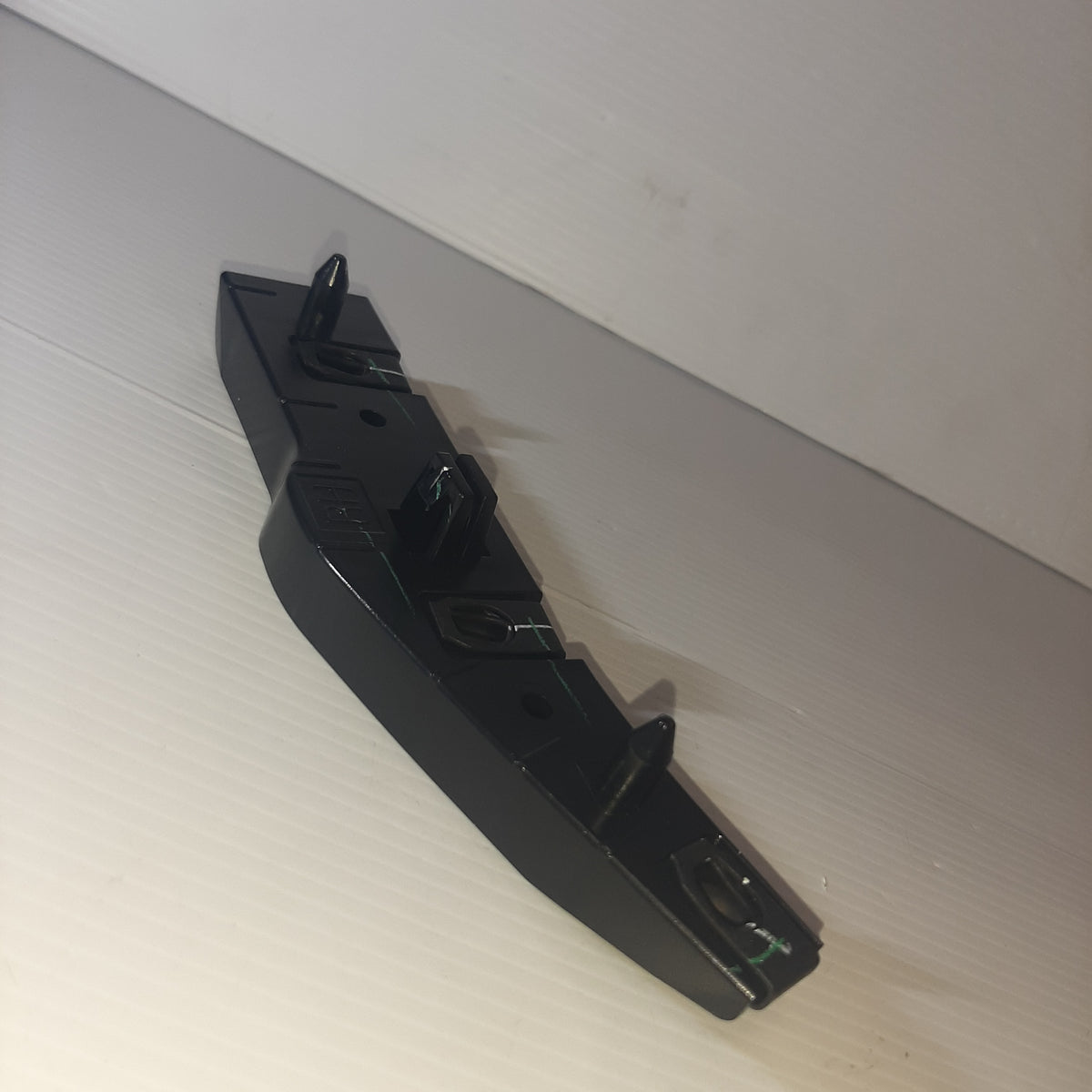 Genuine Ford Bracket - Bumper Mounting (Ford Ranger 2022)| 2610258