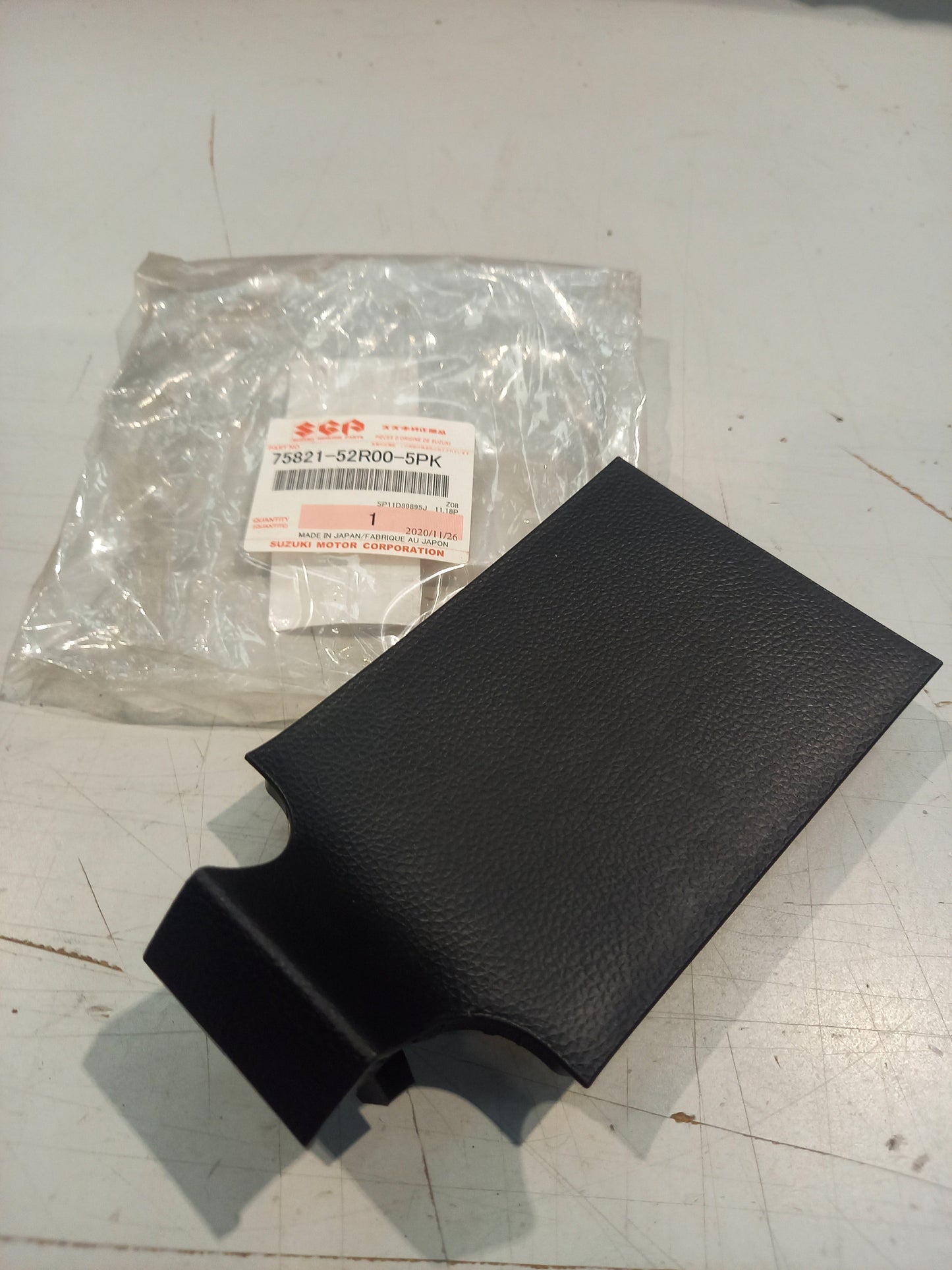 Genuine Suzuki Cap,Console Box A2L | 75821-52R00-5PK