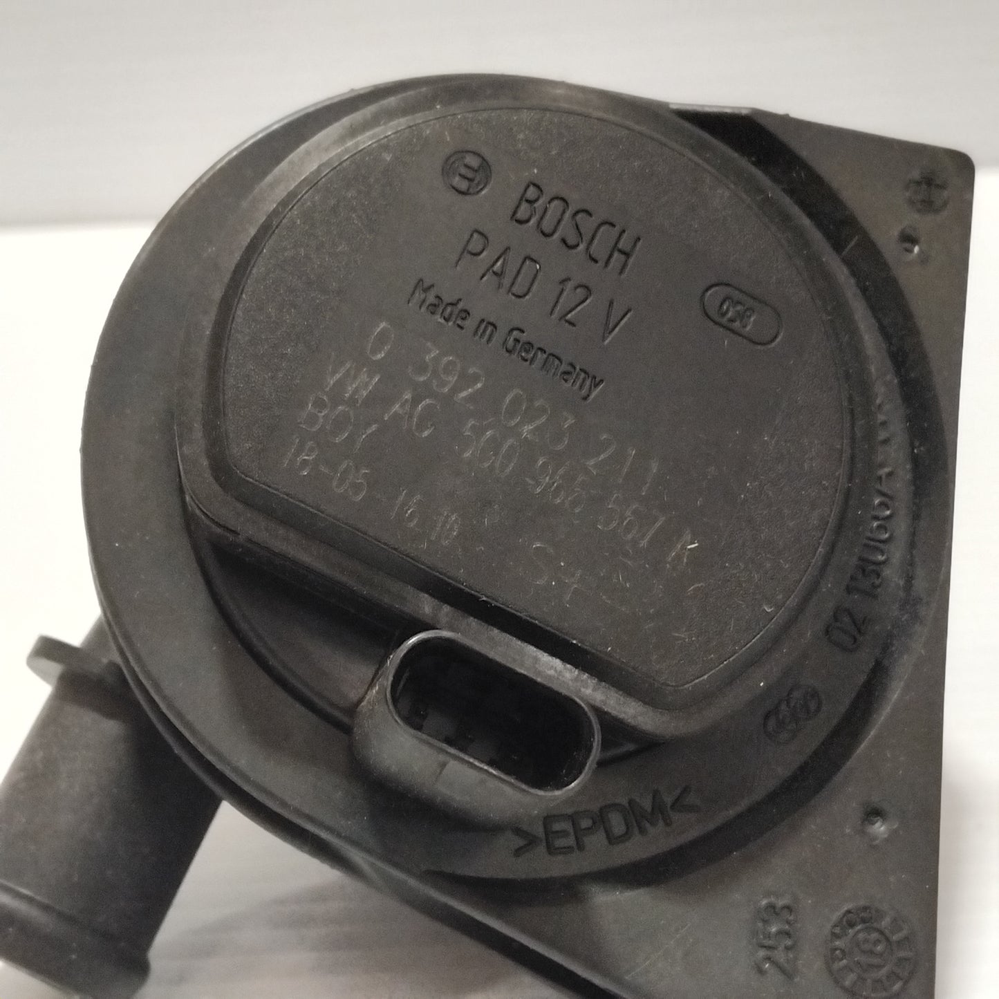 Genuine SEAT Water Pump | 5G0965567A
