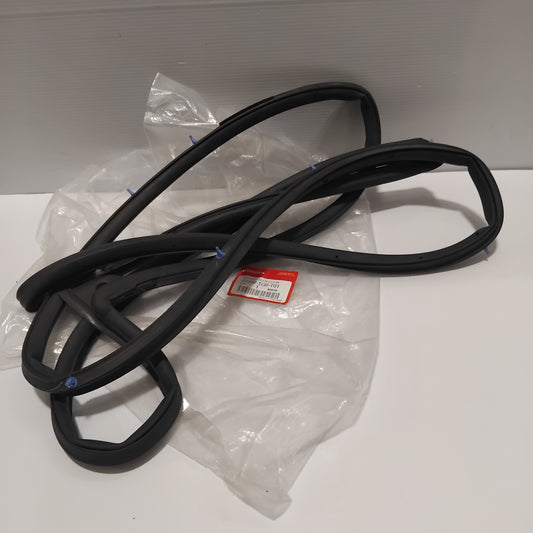 Genuine Honda Weatherstrip, R. Fr. Door | 72310TG0T01