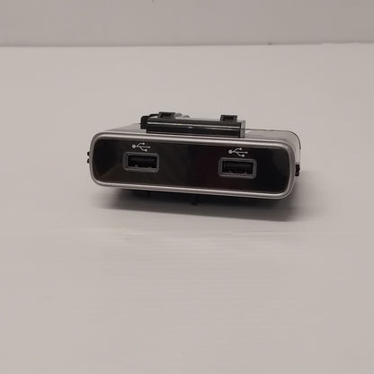 Genuine Double USB Port - CarPlay / Android Auto - Fiat 500 2020- | 735745770