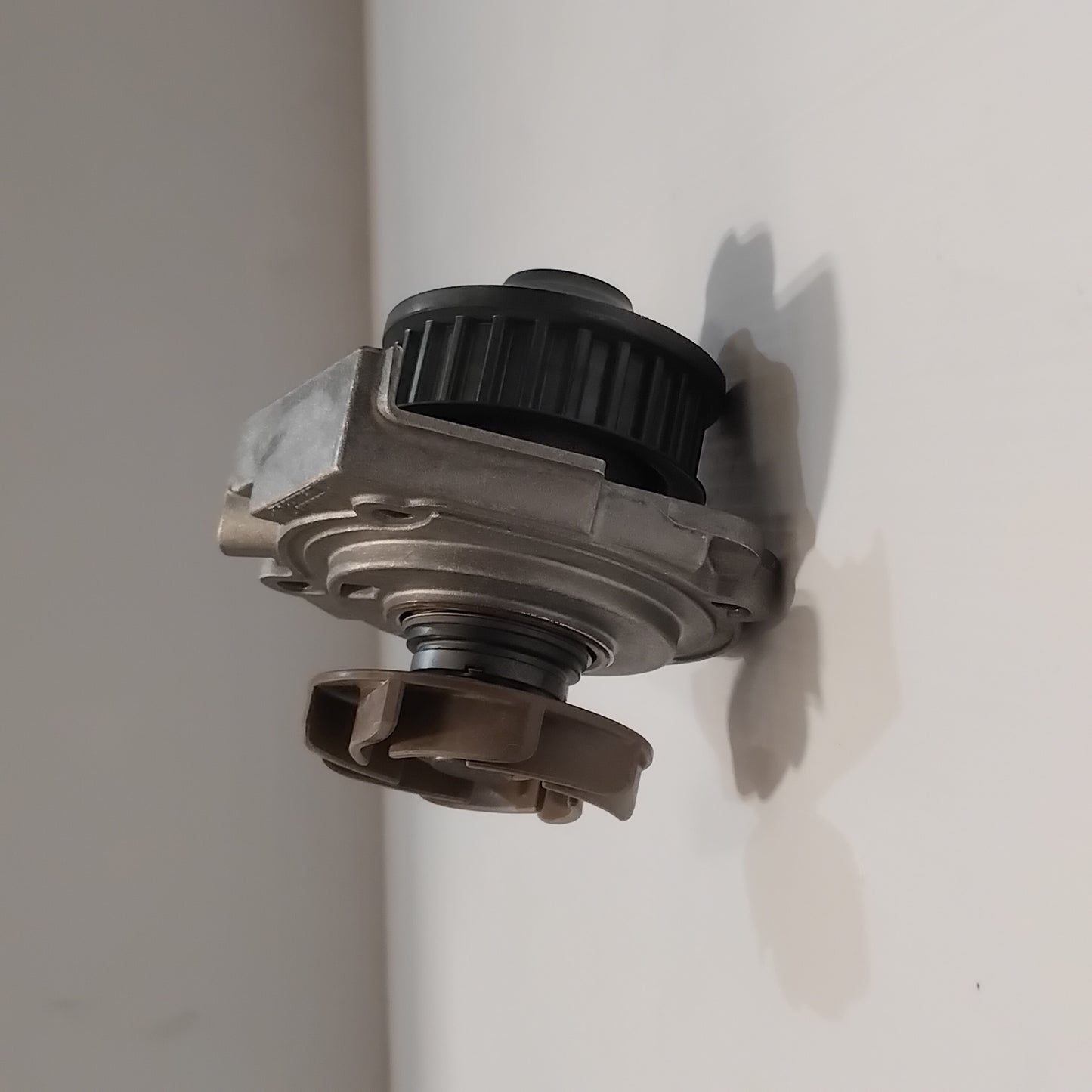 Genuine Water Pump - Fiat Panda / Punto 1.2 | 71778279